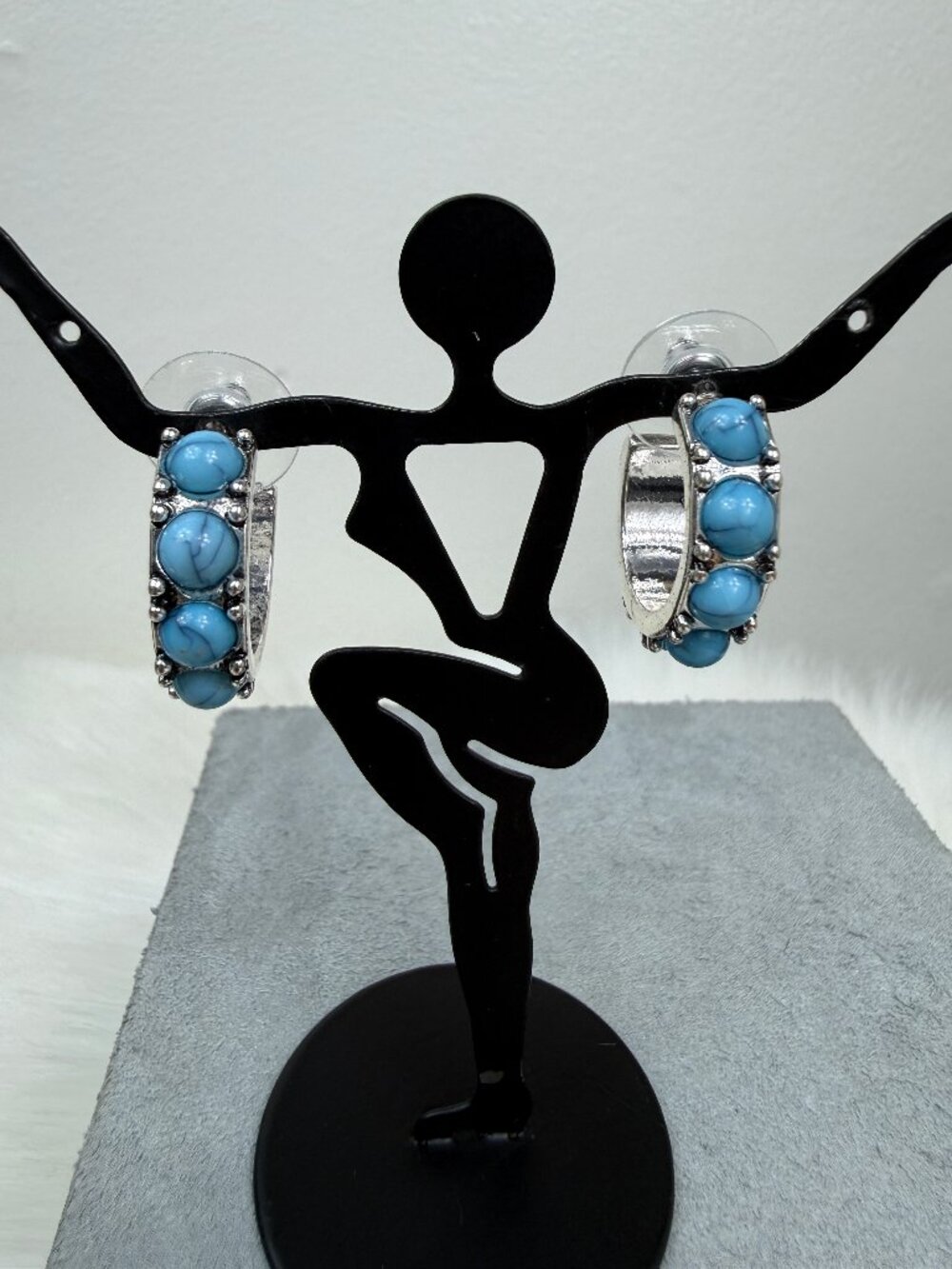 Silver Tone w/ Blue Cab Hoop Pierced Earrings .75" drop
